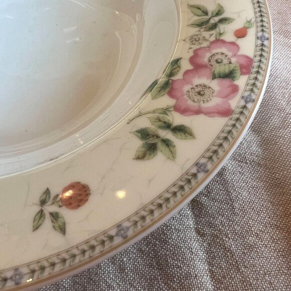 Wedgwood "Fleur" Fine China Replacement Soup Bowl VTG '97 Floral Design 9" Japan - Picture 8 of 12